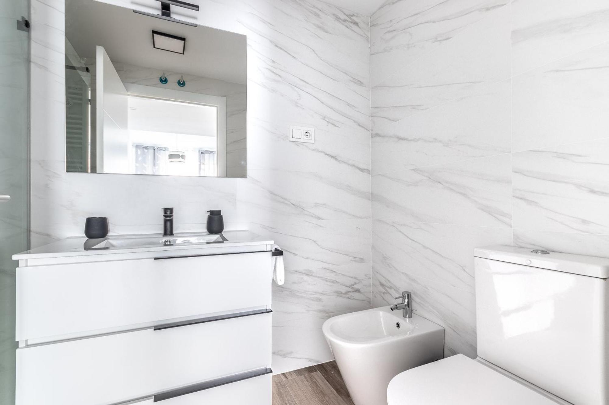 בילבאו Xirimiri Apartment By People Rentals מראה חיצוני תמונה