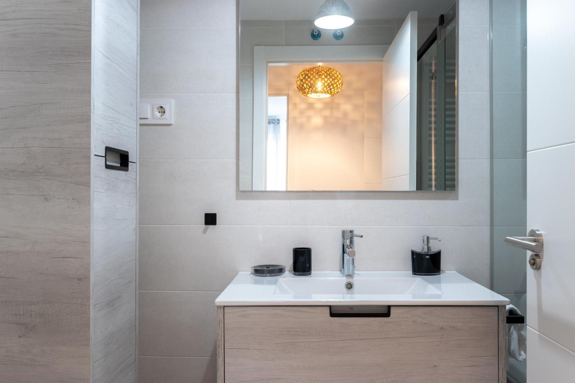 בילבאו Xirimiri Apartment By People Rentals מראה חיצוני תמונה
